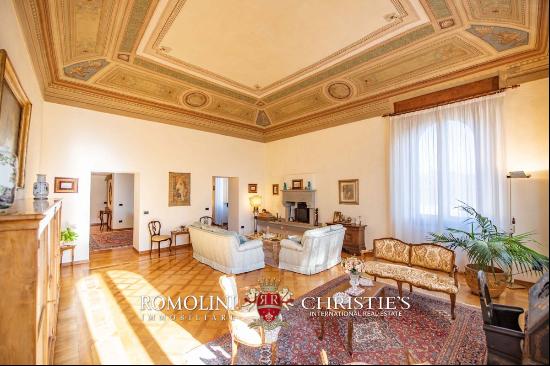 FIESOLE: LUXURY APARTMENT HISTORICAL VILLA FOR SALE FLORENCE