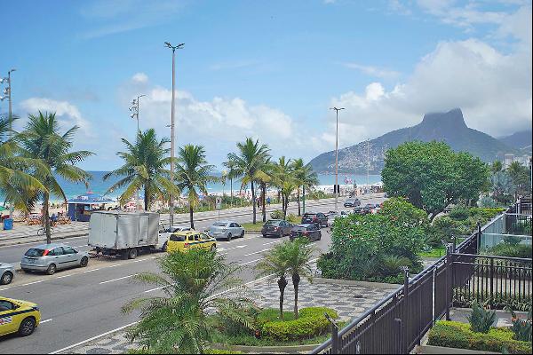 Ocean front apartment in unique location