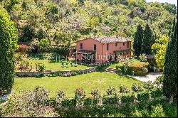 Charming farmhouse with sea view between Lucca and Pisa