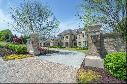 Spectacular Estate Overlooking Manor Lake and the 18th Green