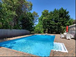 Southampton 5BR w/ Pool & Hot Tub