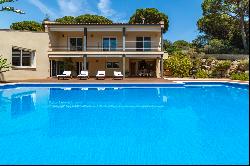Magnificent villa with tourist license and infinity pool
