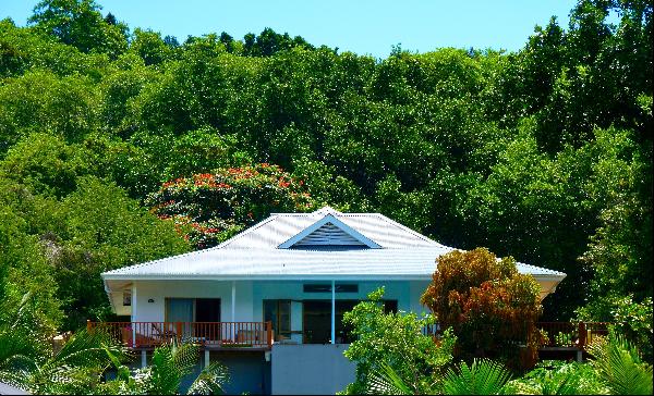 Exclusive Estate on the island of Cerf Island