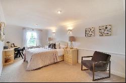 Parkview, 2 Trinity Close, Tunbridge Wells, Kent, TN2 3PP