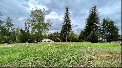 Resort Area Building Lot with Deeded Lake Rights