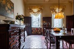 Prestigious apartment in Lucca