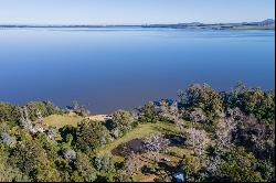 Spectacular farm over the lagoon