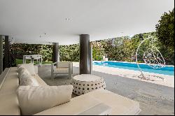 Spectacular design villa in one of the best areas of Alella.