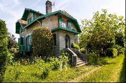 BIARRITZ PARC D'HIVER, BEAUTIFUL HOUSE BUILT IN 1917 ON A LARGE GARDEN