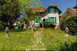 BIARRITZ PARC D'HIVER, BEAUTIFUL HOUSE BUILT IN 1917 ON A LARGE GARDEN