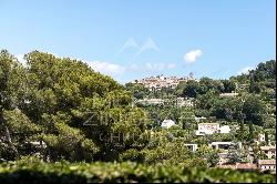 Mougins - Renovated villa in a private domain