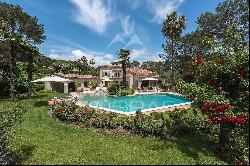 Mougins- Superb villa in a prestigious gated domain