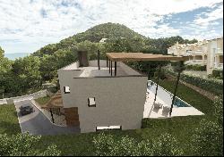 Beautiful new construction project with views and proximity to the sea