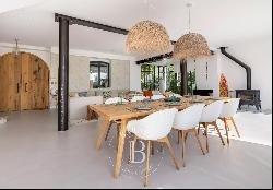 OCTAVE - Stunning contemporary house with heated pool in Biarritz - BARNES