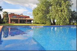 Mediterranean finca with pool and fantastic views of the Montgo Natural Park