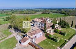 17th Century Chateau & vineyard for sale in Bergerac