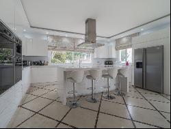 Fully renovated villa in the prestigious and safe community of E, Benahavis 29678