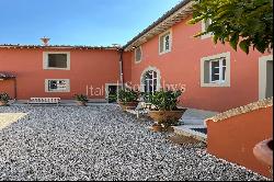 Outstanding apartments in a stunning historic villa ...