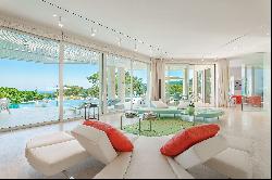 Designer villa with sea views in Son Vida 