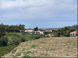 Set of 2 plots with project and license each in Haza del Conde, , Marbella 29660