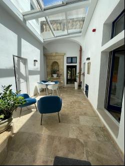 Naxxar House of Character