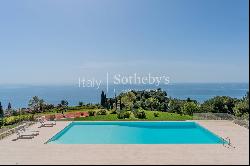 Gorgeous villa overlooking the ligurian sea