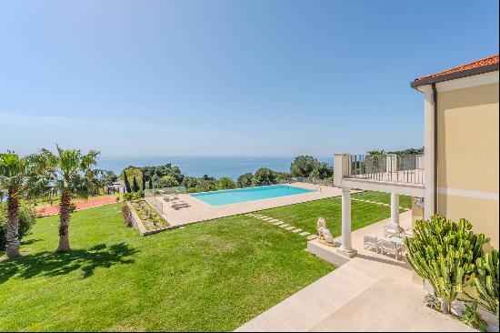 Gorgeous villa overlooking the ligurian sea