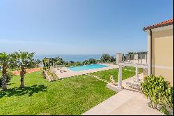 Gorgeous villa overlooking the ligurian sea