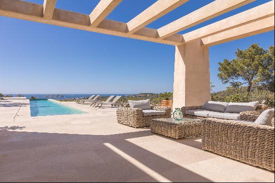 Grand villa with spectacular sea and sunset views over the bay of Cala Tarida.