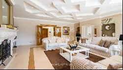 Fantastic 4 Bedroom Villa, with golf area, for sale in Olhão, Algarve