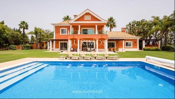 Fantastic 4 Bedroom Villa, with golf area, for sale in Olhão, Algarve