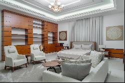 Luxury mansion villa in Umm Suqeim