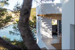 Charming seafront Villa for rent overlooking the tranquil bay of Portinatx