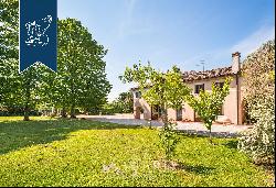 Estate of great historical prestige for sale in the leafy Venetian countryside