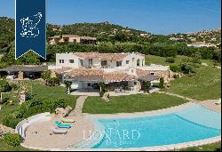 Luxurious, spectacular estate with an infinity pool and a view of the MAddalena archipelag