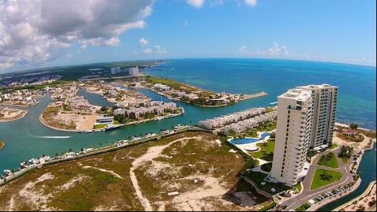 5682 - Cancun Zona Hotelera, Puerto Cancun, Cancun 77500