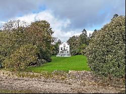 BREST, LARGE PROPERTY WITH OUTBUILDINGS ON THE WATERFRONT