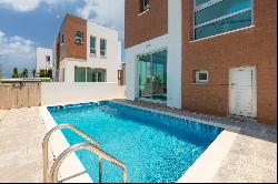 Modern Three Bedroom Family Villa in Paralimni