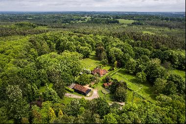 A wonderful Grade II listed residence, set in an exceptional and unique rural location in 
