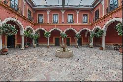 19th Century Palace of Renaissance style ideal for a charming hotel