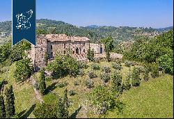 Castle of great historical prestige in a stunning high position overlooking Emilia Romagna