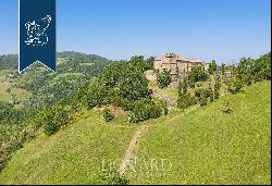 Castle of great historical prestige in a stunning high position overlooking Emilia Romagna