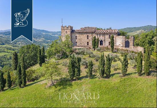 Castle of great historical prestige in a stunning high position overlooking Emilia Romagna