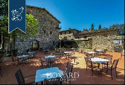 Luxury relais for sale on the sweet rolling hills between Siena and San Gimignano