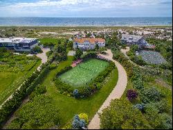 Stunning Meadow Lane Oceanfront