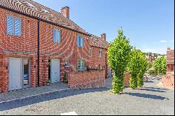 Diamond Court, Old Amersham, Buckinghamshire, HP7 0BY