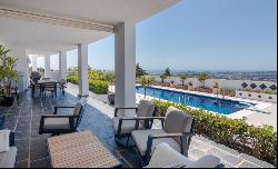 Modern villa with sea views in La Alqueria, Mijas Costa, Mijas 29650