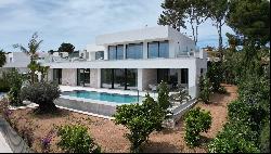 Timeless villa with sea views in Sol de Mallorca