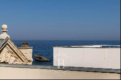 BIARRITZ,  GRANDE PLAGE, APARTMENT WITH A BALCONY AND A VAST TERRACE