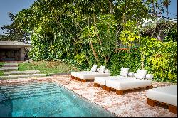 Villa with pool and beautiful views in Los Alvarados